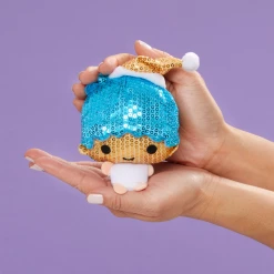 HUNET USA New Holiday 2021 Sequin Kiki Ornament