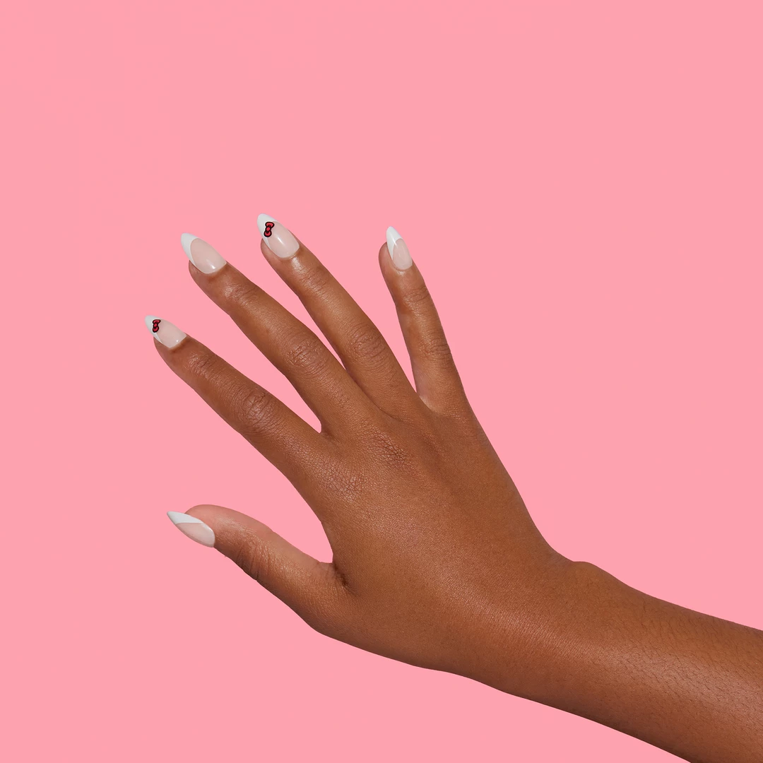 Hello Kitty X Glamnetic Press-on Nail Kit Home 6 Hello Kitty X Glamnetic Press-on Nail Kit Home